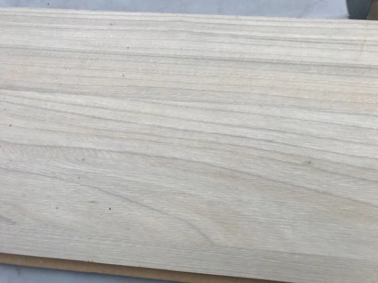 Billede 2 - mindst 50 m2 laminatgulv