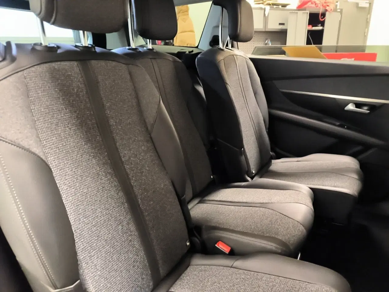 Billede 17 - Peugeot 5008 1,5 BlueHDi 130 Allure 7prs
