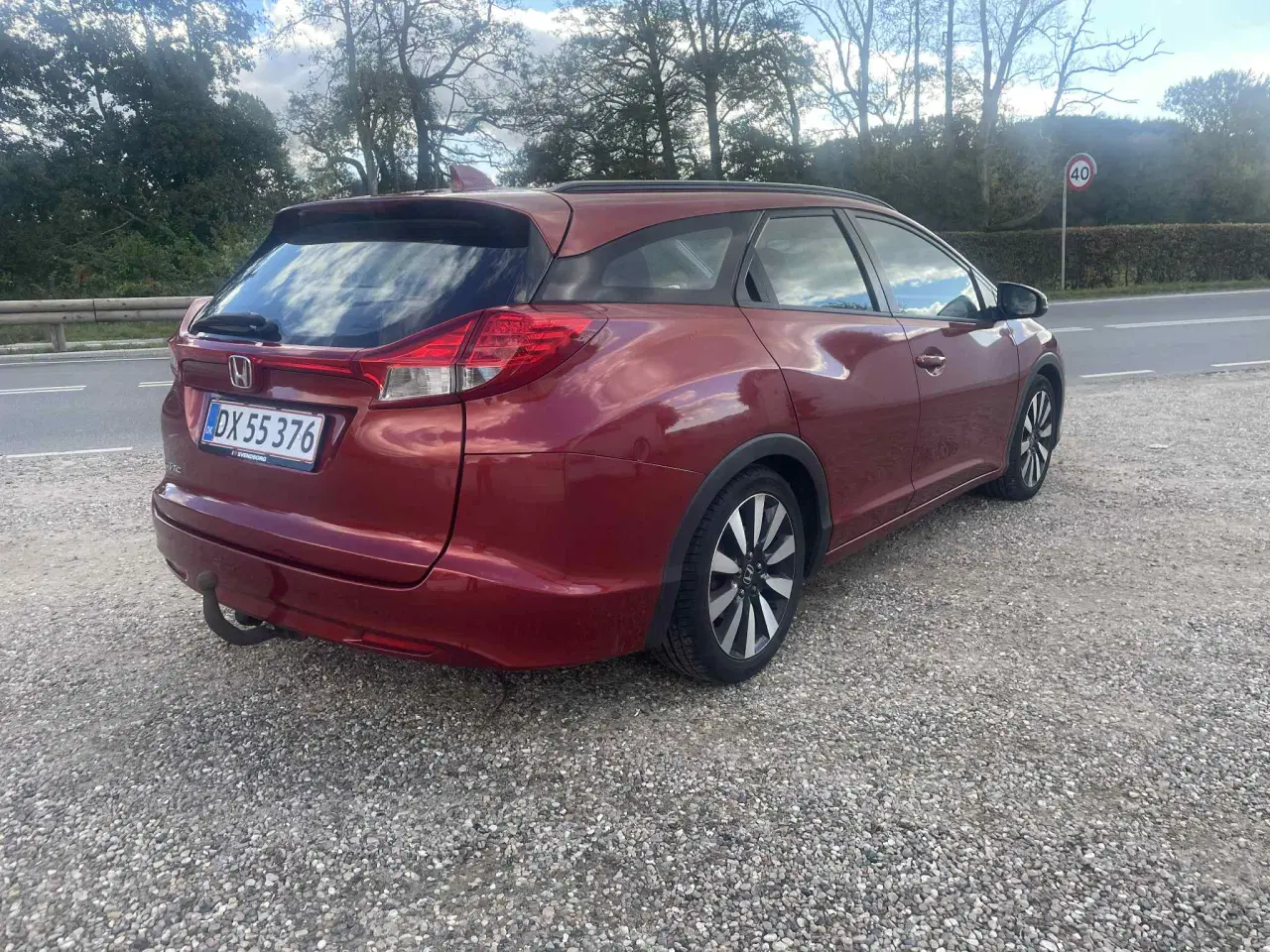 Billede 3 - Velholdt Bil