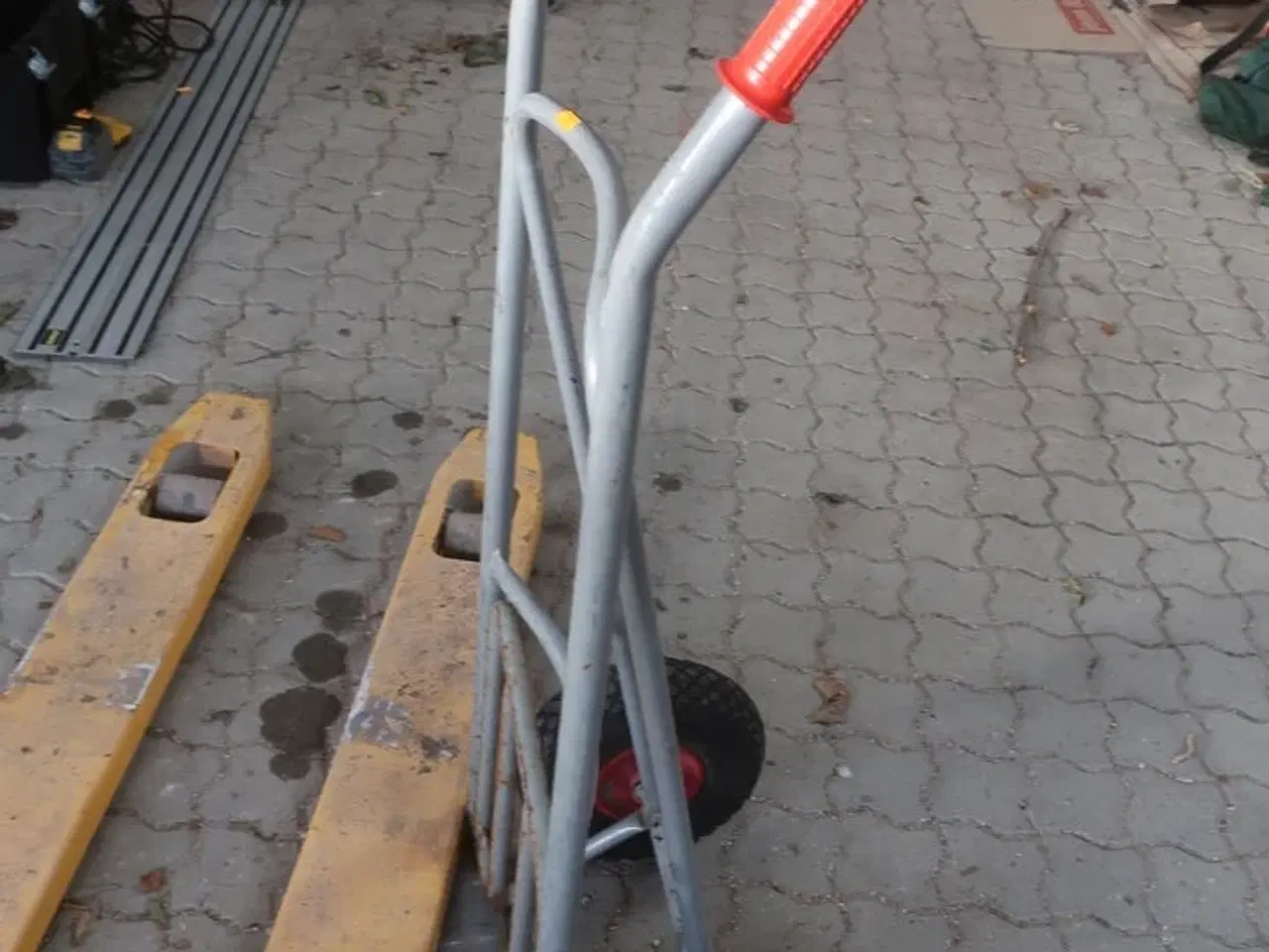 Billede 4 - Palleløfter og sækkevogn