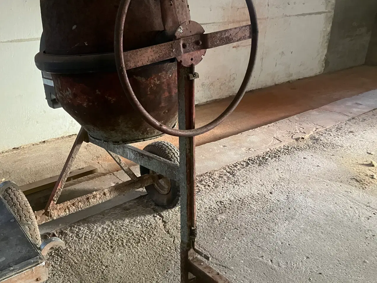 Billede 1 - Brugt cementblander