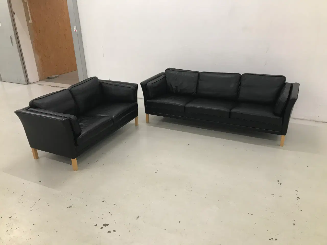 Billede 1 - Mogens Hansen MH2225 3+2 Pers.Sofaer i sort læder