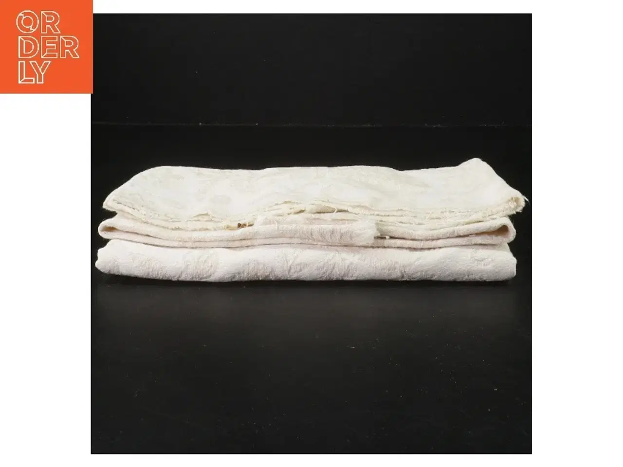 Billede 2 - Broderet hvid stof, Damask (str. 57x51 cm) fra Damask