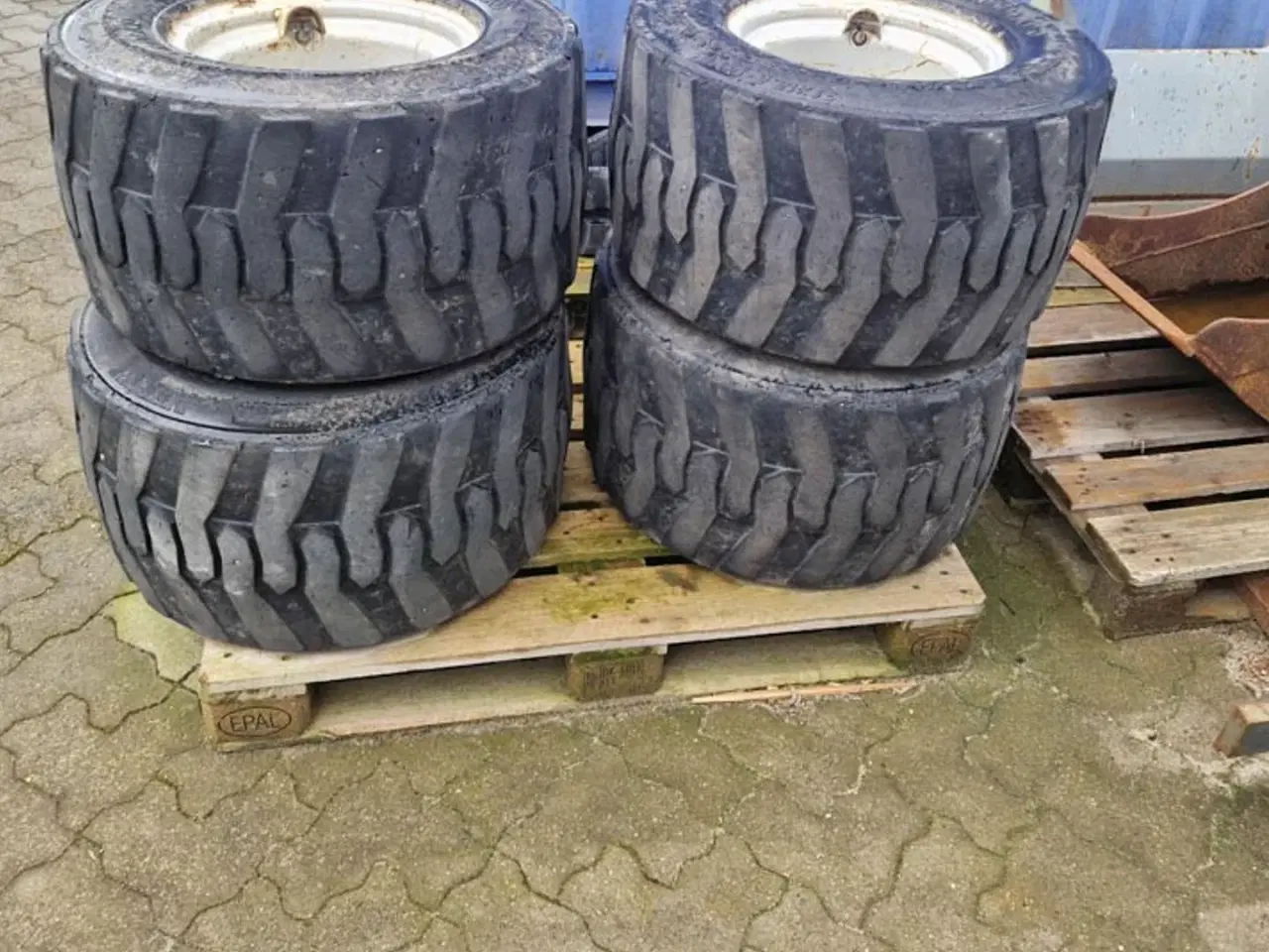 Billede 1 - - - - 31x15,50x15 SKD hjul
