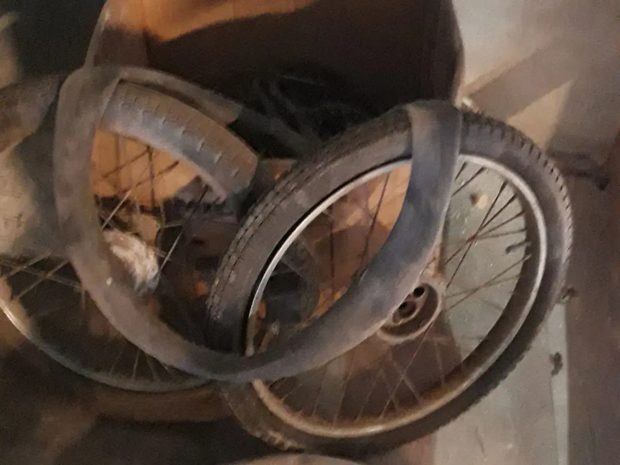 Billede 2 - knallert skærme og hjul m dæk