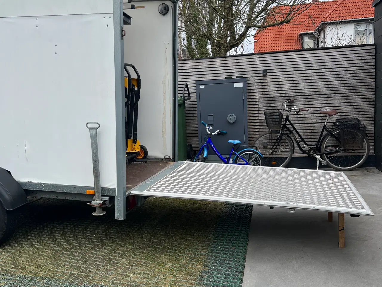 Billede 6 - Brenderup med rampe og ståhøjde