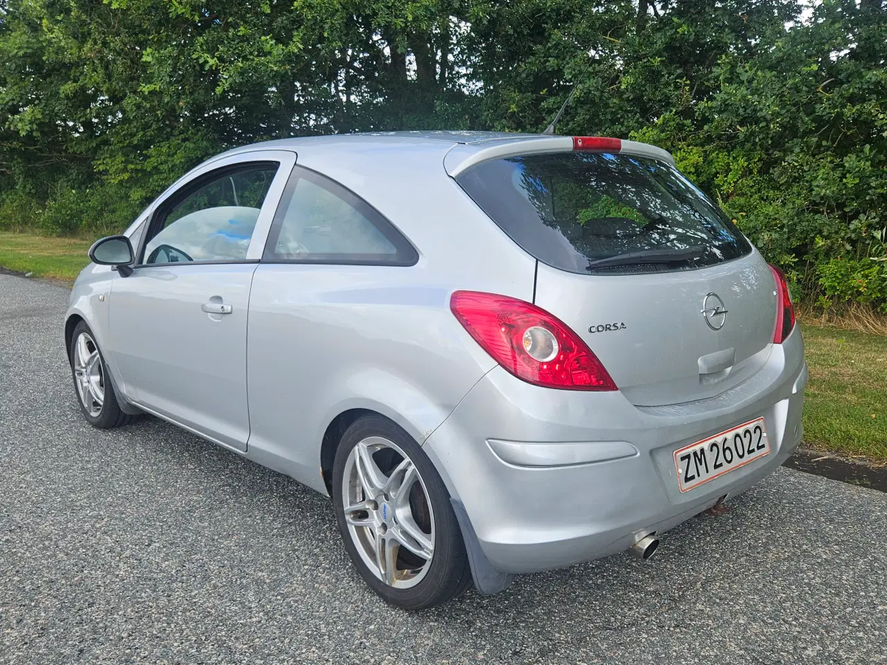 Billede 3 - Opel Corsa 1.2 Lavt kilometertal 