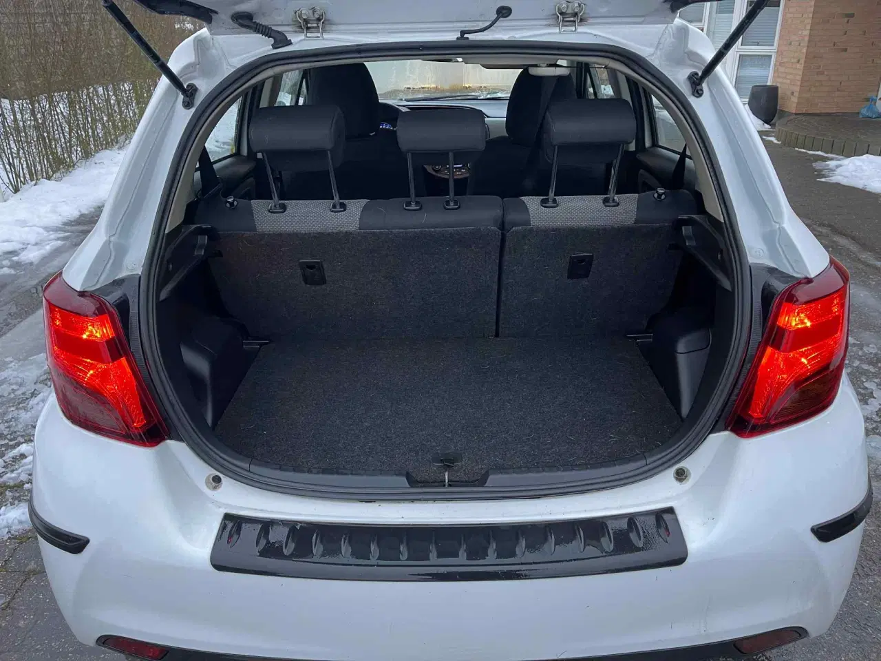 Billede 5 - Rigtig pæn Toyota Yaris hybrid H2 sælges 