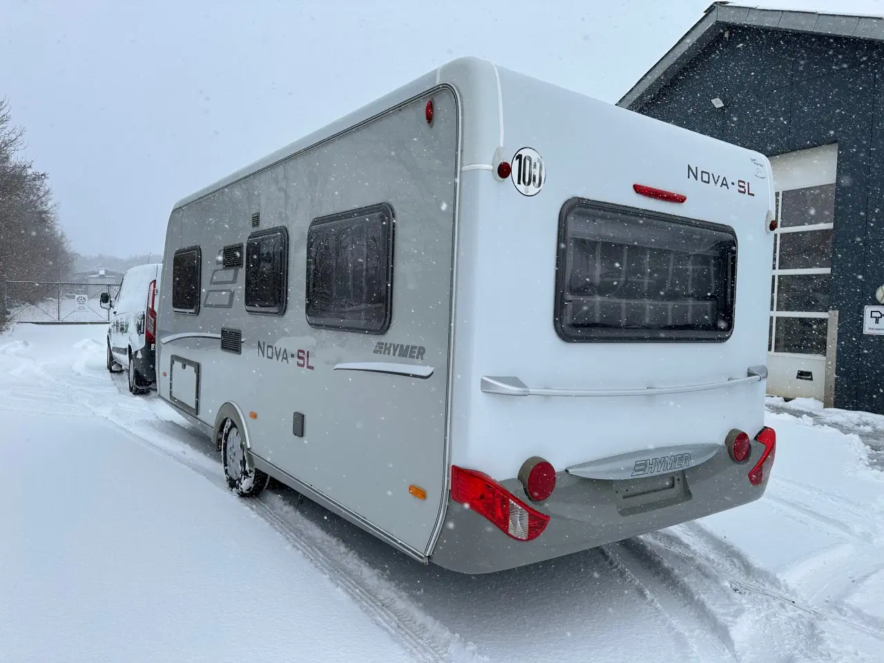 Billede 2 - Campingvogn Hymer Nova 545  Campingvogn