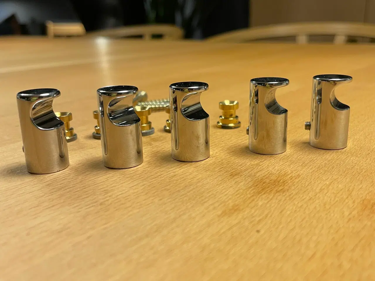 Billede 3 - Vola T17-16 knager i krom, 5 stk