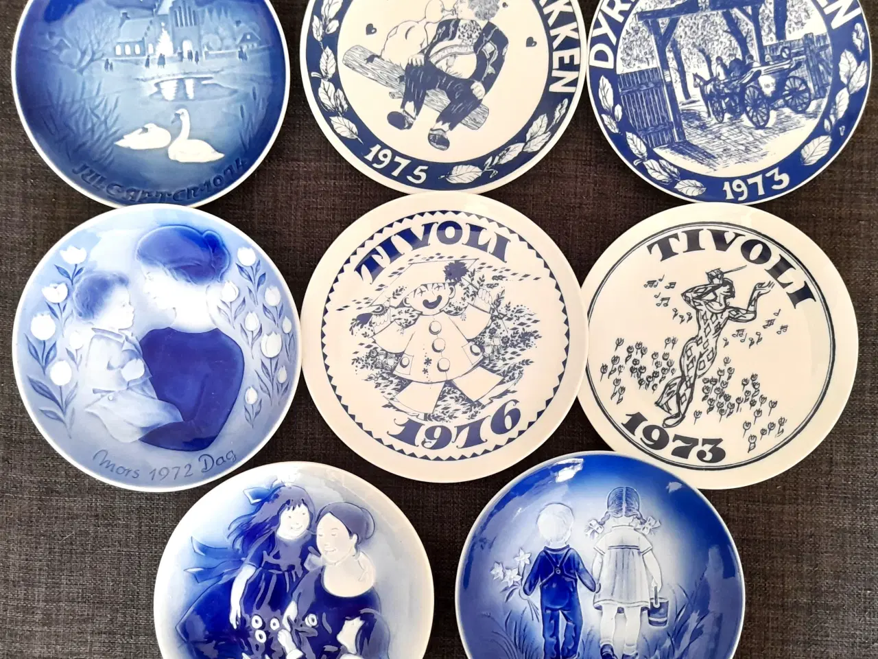 Billede 1 - 8 FORSKELLIGE PORCELAIN OPHÆNGTE TALLERKENER