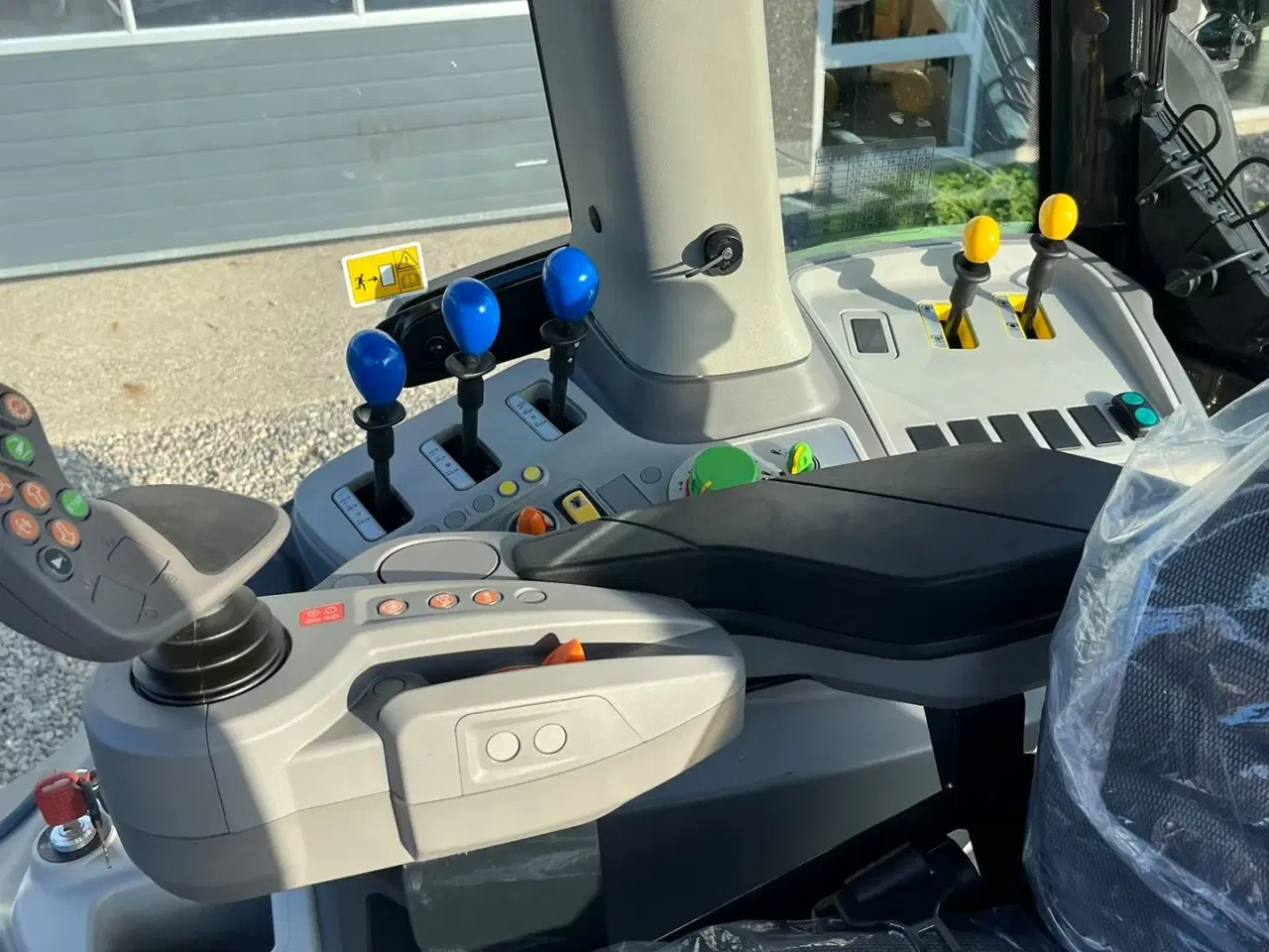 Billede 11 - Deutz-Fahr Agrotron 6205G New and Unused tractor