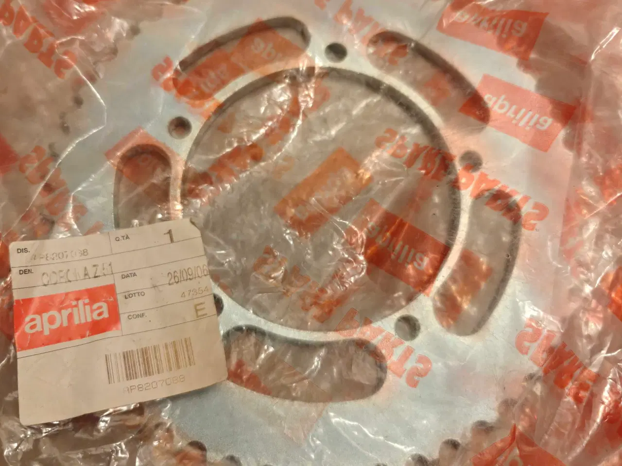 Billede 1 - Aprilia RX 50 / MX 50. Nyt Originalt Bagtandhjul