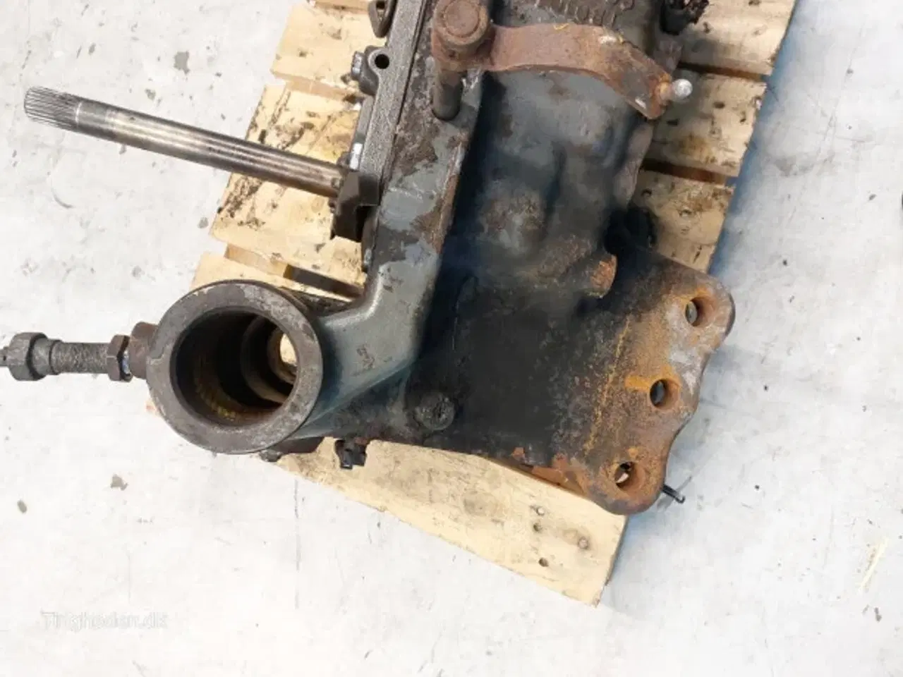 Billede 15 - Valtra T213 PTO Hus V37104410