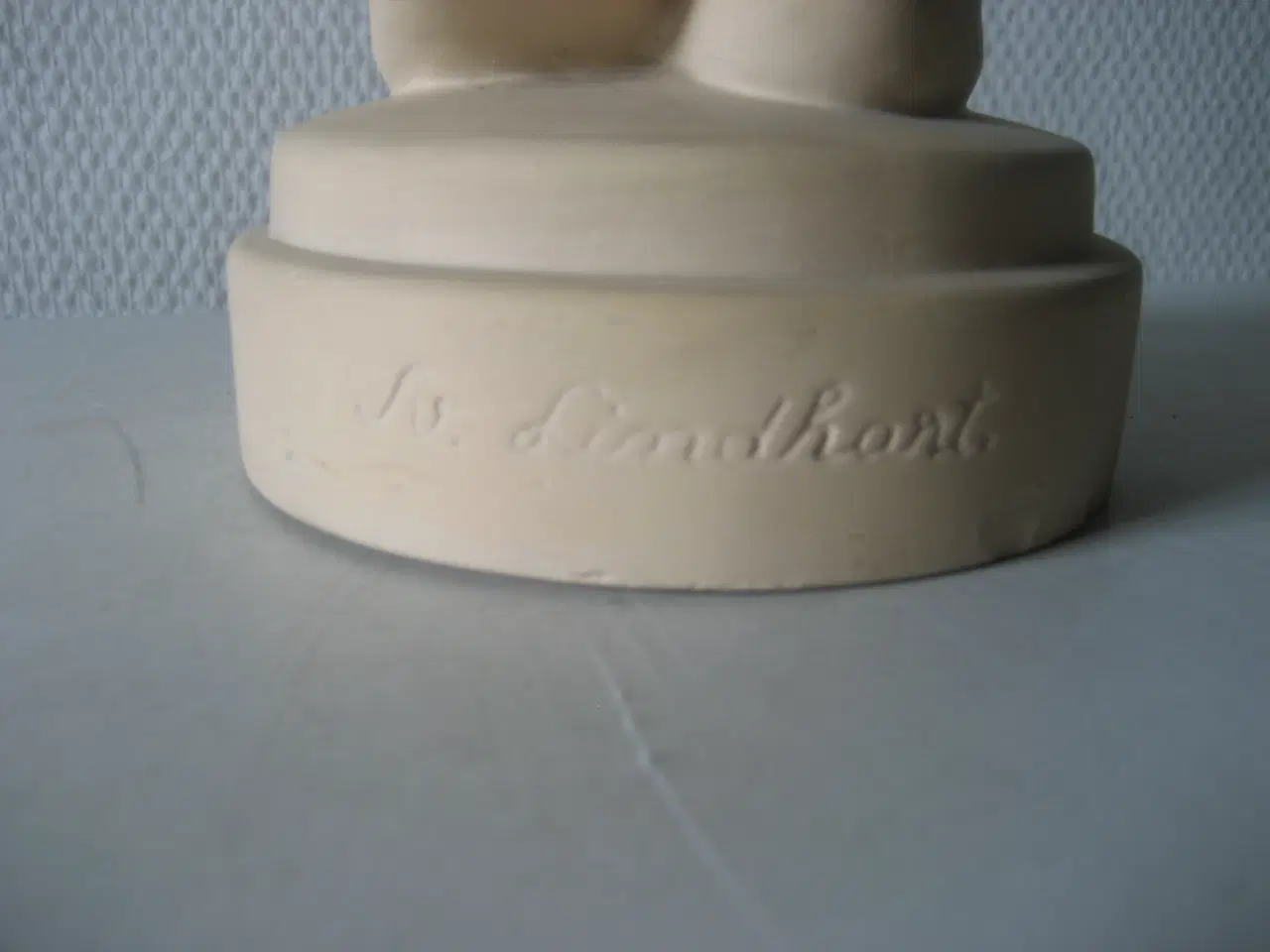 Billede 5 - Svend Lindhart figur af lille dreng