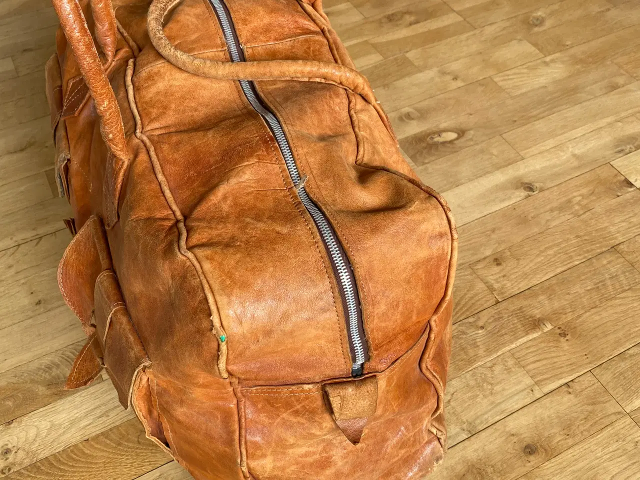 Billede 2 - Læder weekendtaske med patina