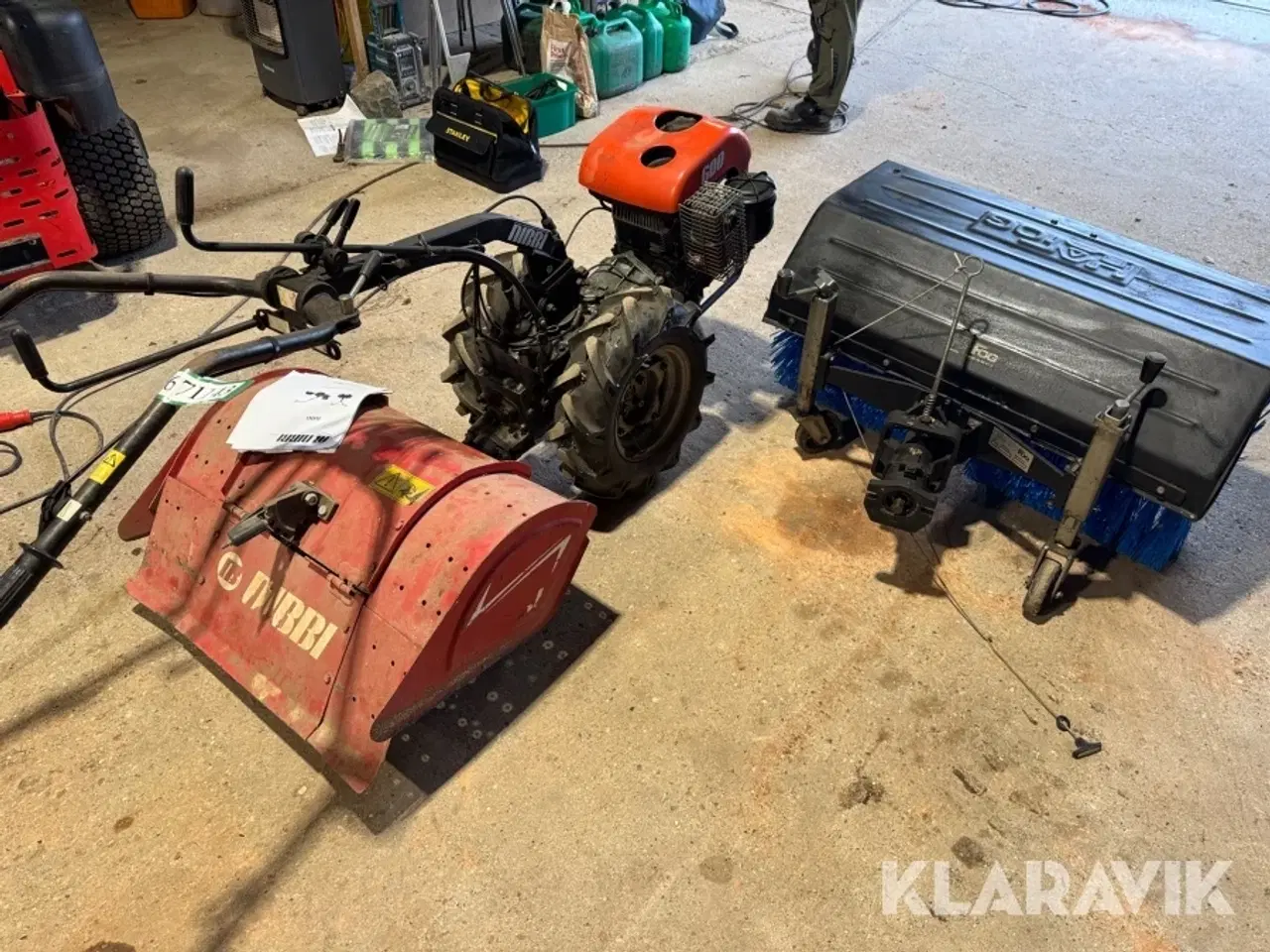 Billede 3 - Fræser med kost Nibbi 600