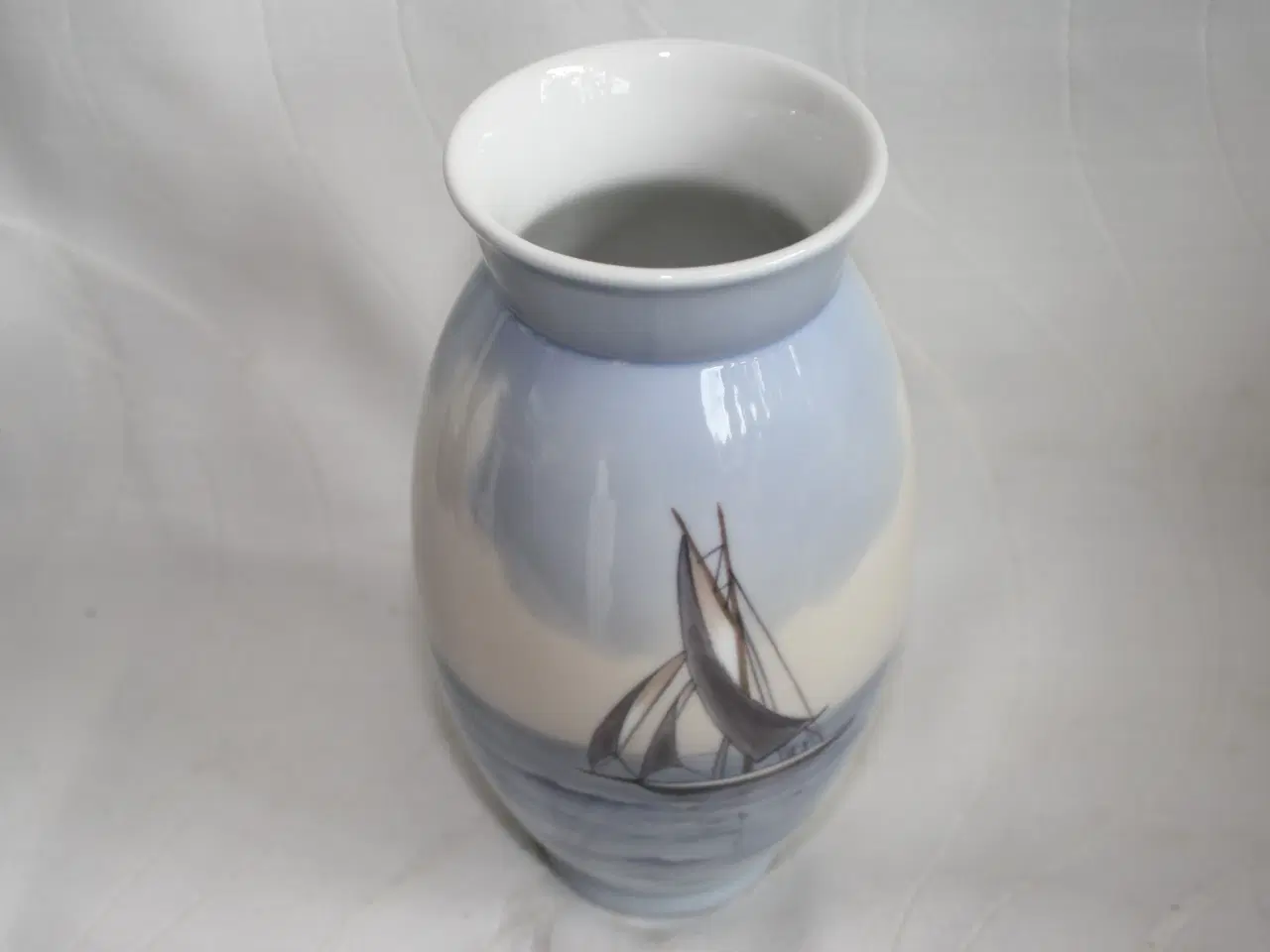 Billede 8 - Vase med sejlskib fra Bing og Grøndahl