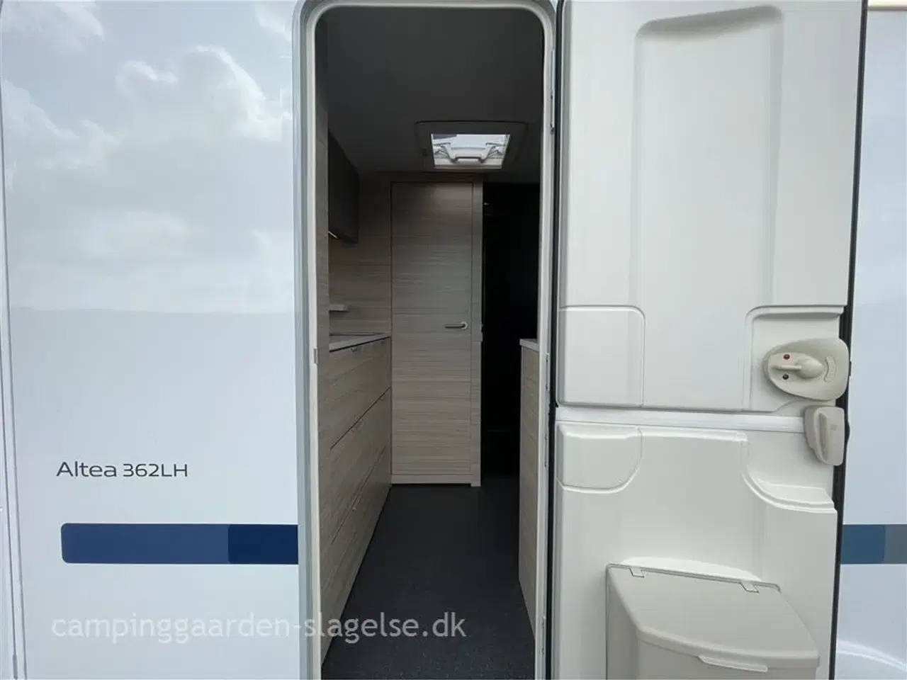 Billede 2 - 2024 - Adria Altea 362 LH   “Små hjul, store eventyr.”