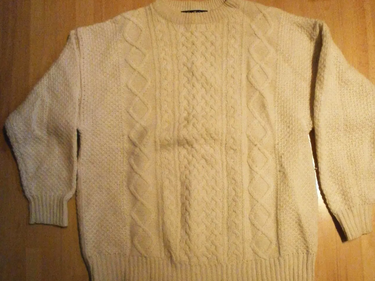 Billede 3 - Ny PULLOVER - Northern Classics - Hvid farve