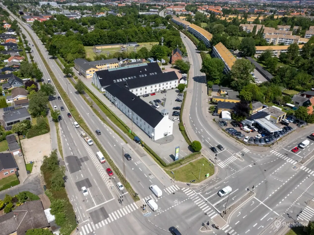 Billede 1 - UDLEJES: Lyst og rummeligt kontor i velholdt ejendom i Hvidovre