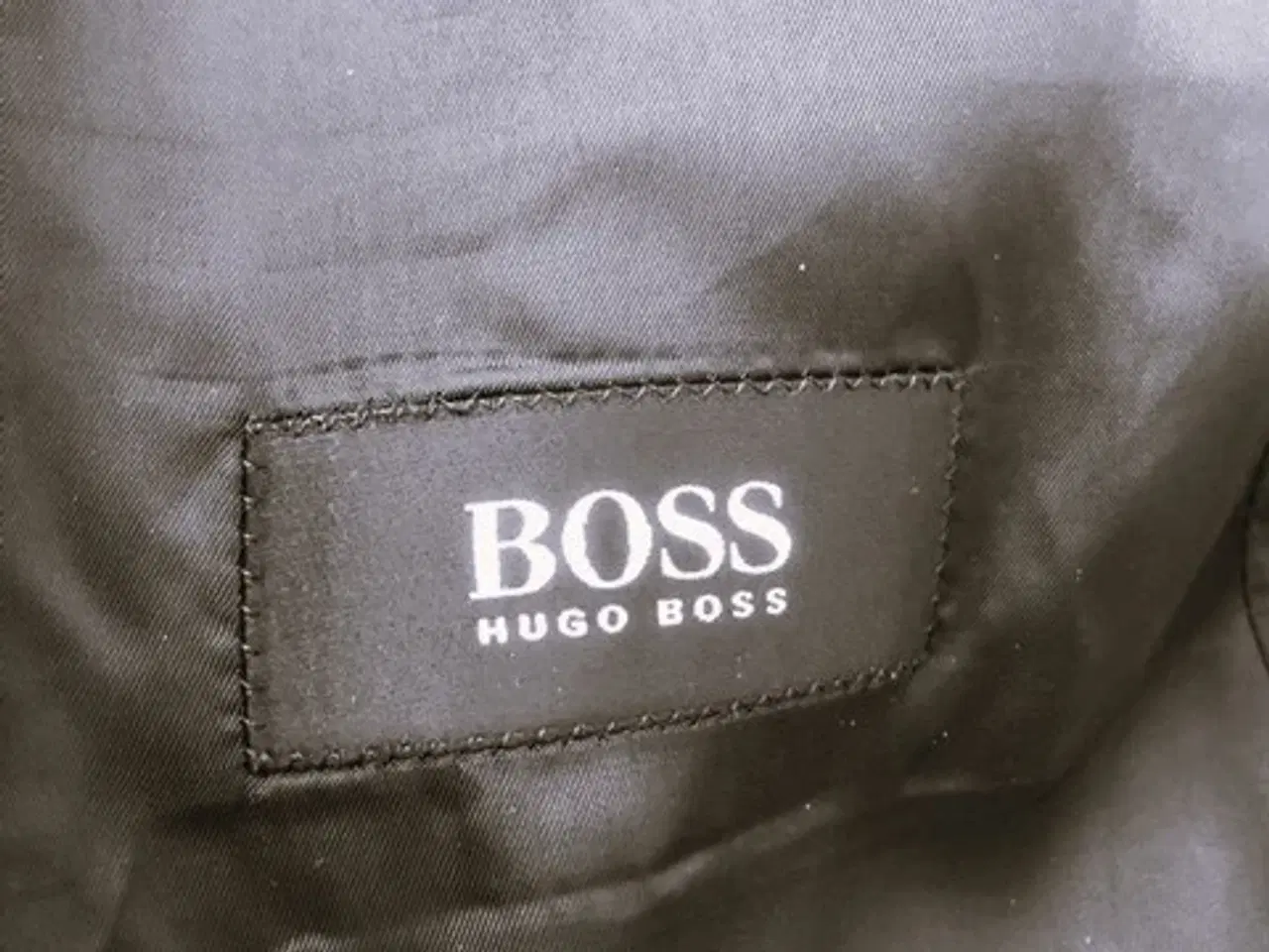 Billede 3 - Hugo Boss jakke - sort