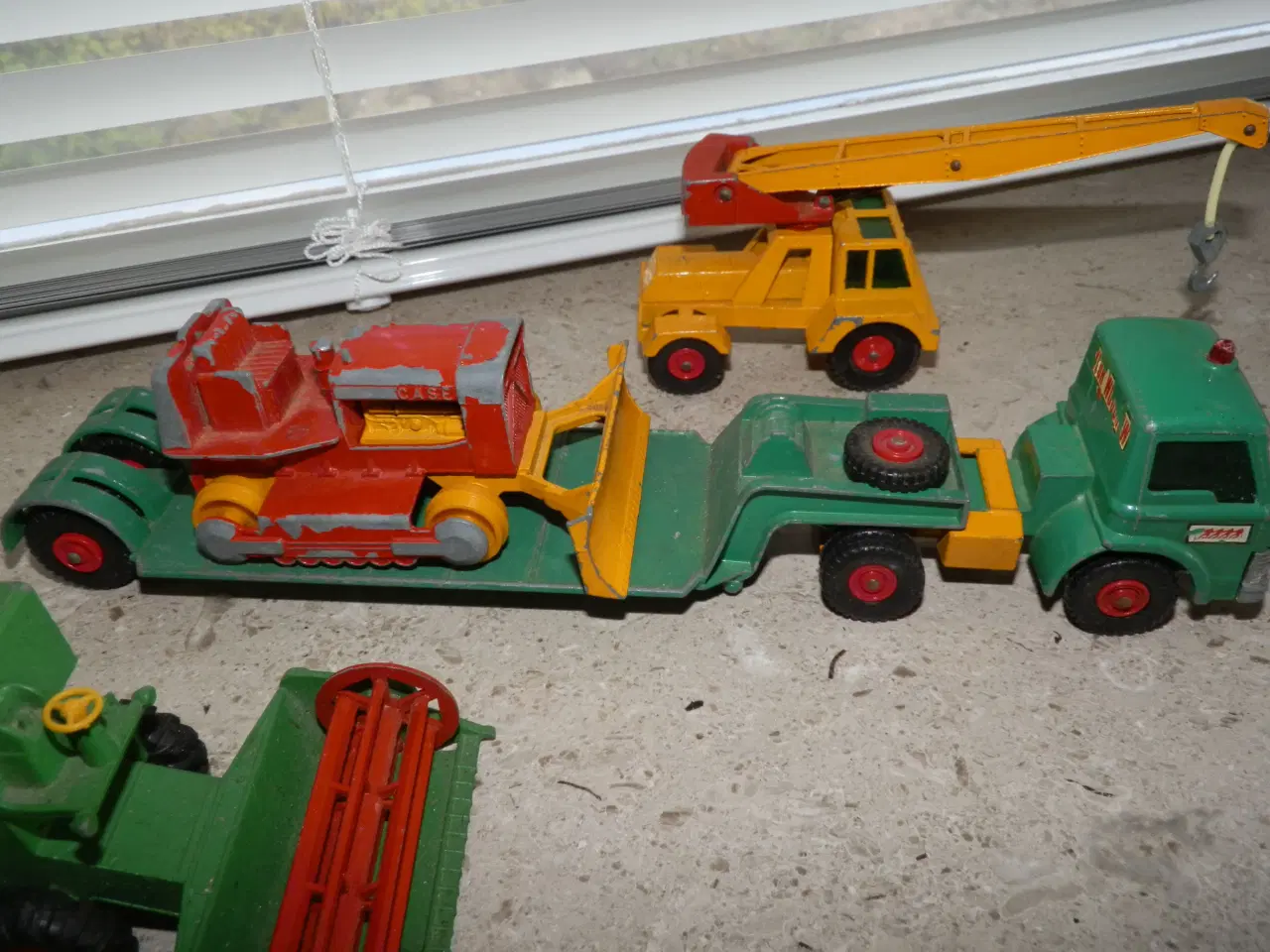 Billede 2 - Matchbox lastbil, dozer og kran