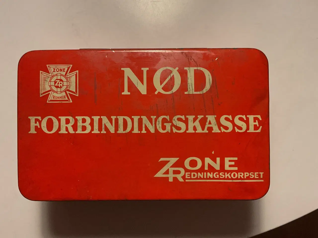 Billede 1 - Zonen nød-forbindingskasse i blik