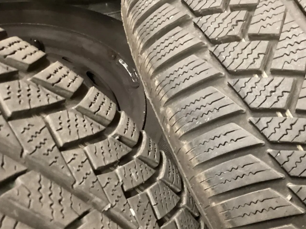 Billede 5 - Meget fine vinterdæk 205/60 R16”