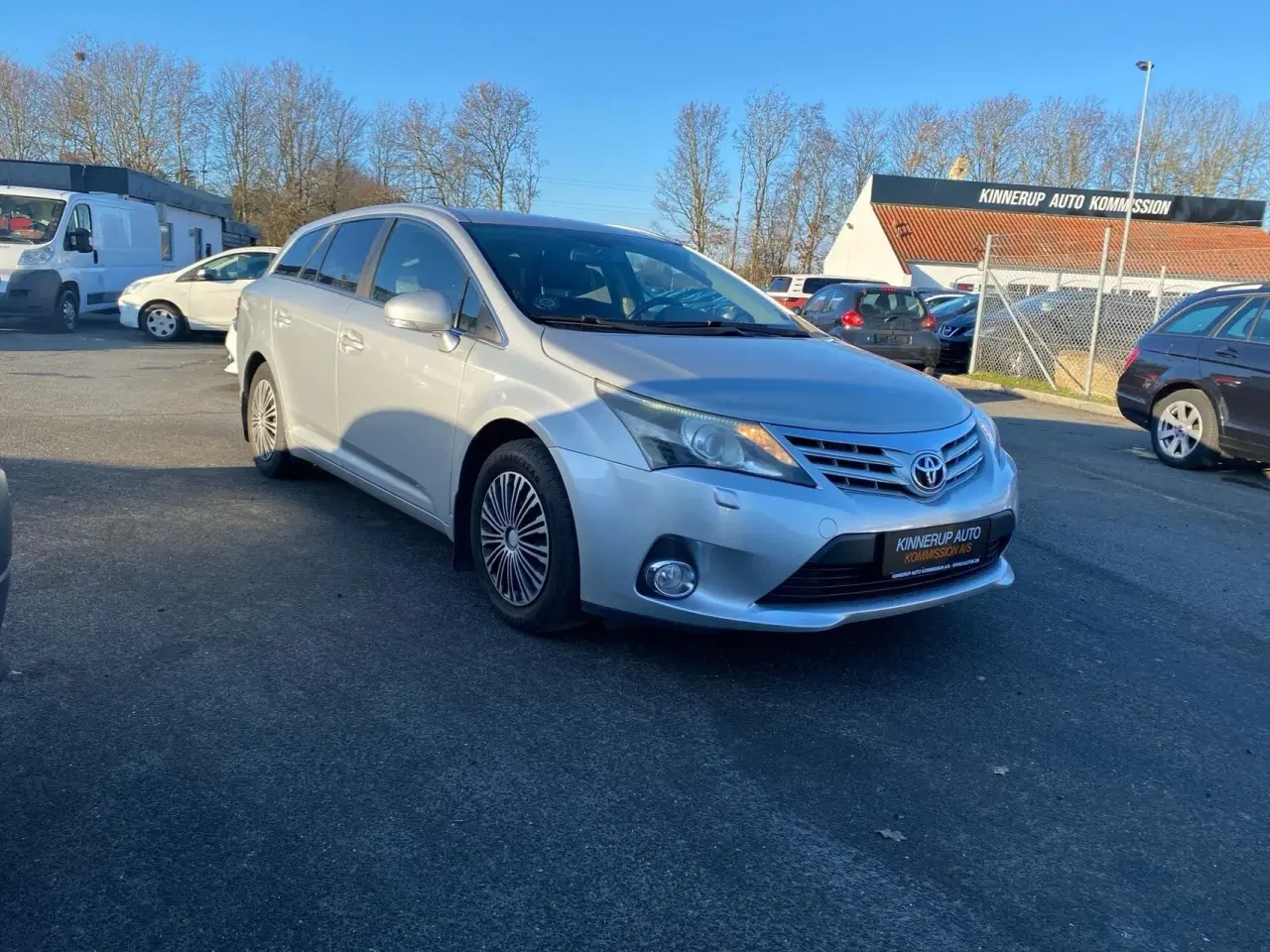 Billede 2 - Toyota Avensis 2,0 D-4D DPF T2 Premium 124HK Stc 6g