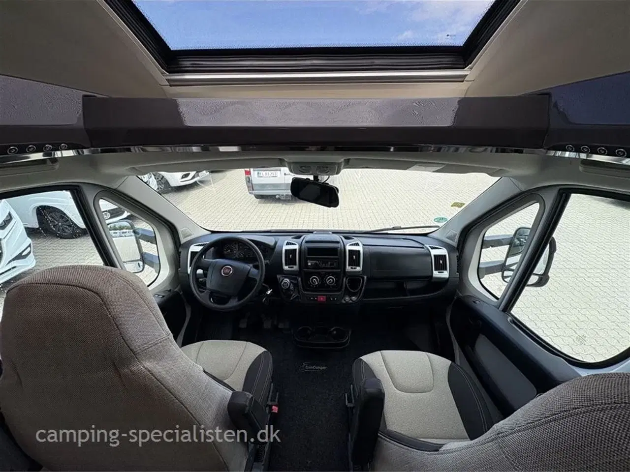 Billede 5 - 2018 - Chausson Flash 635   Chausson Flash 635 2018 - Se den nu hos Camping-Specialisten.dk