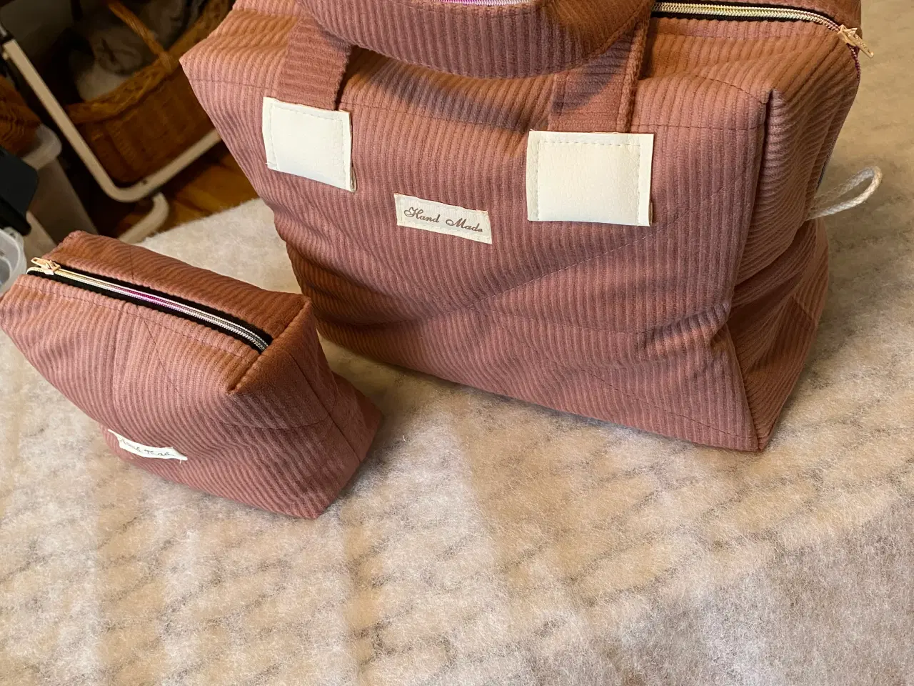 Billede 9 - Flotte toilettaskesæt