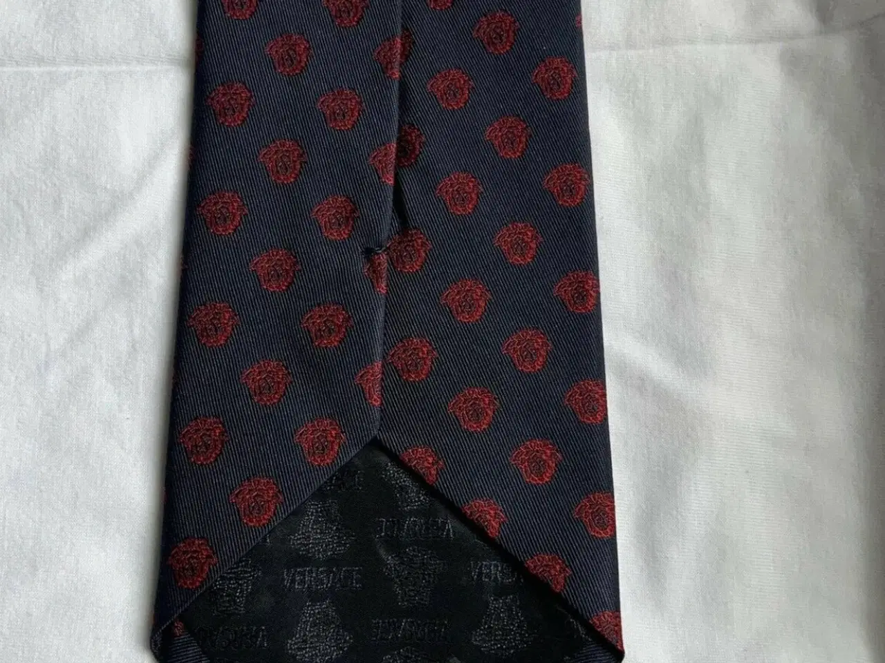 Billede 3 - Versace slips, Silk