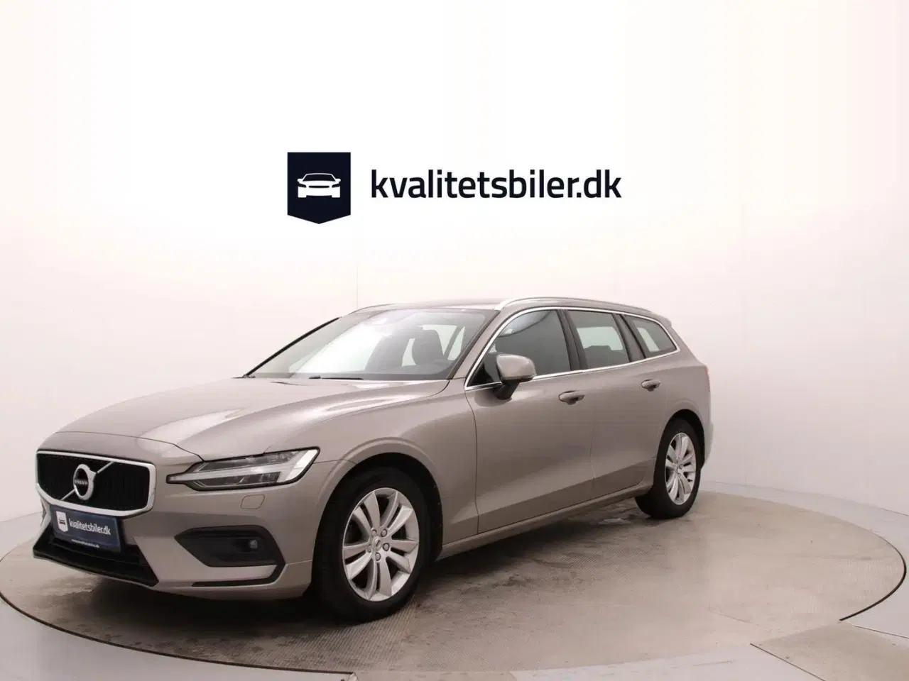 Billede 1 - Volvo V60 2,0 B4 197 Momentum aut.