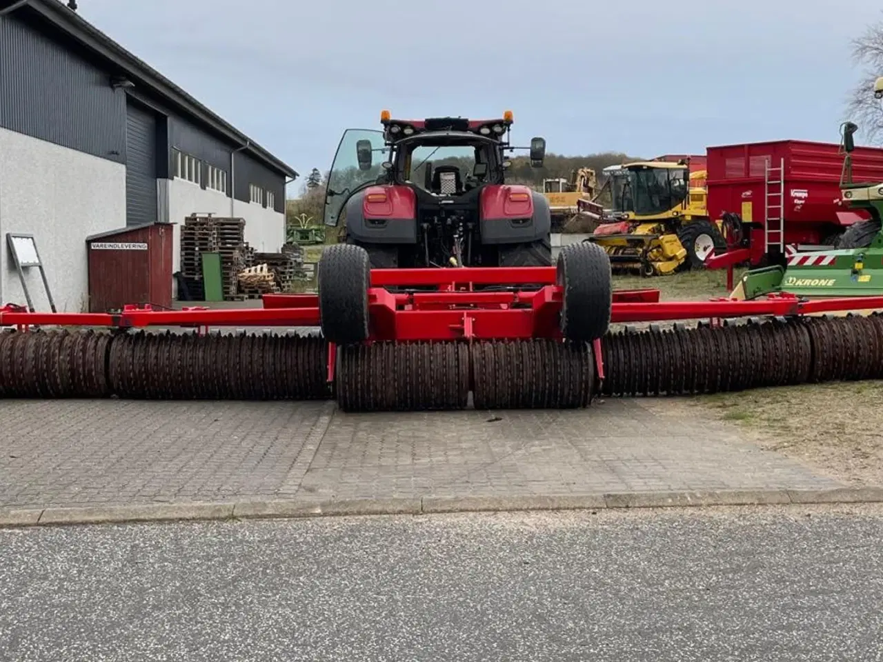 Billede 8 - HE-VA Tip-Roller 10,2m 24"cambrigde hydr springboard og stenkasser