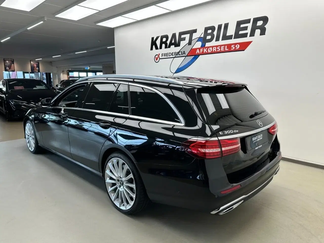 Billede 5 - Mercedes E300 de 2,0 Business stc. aut.