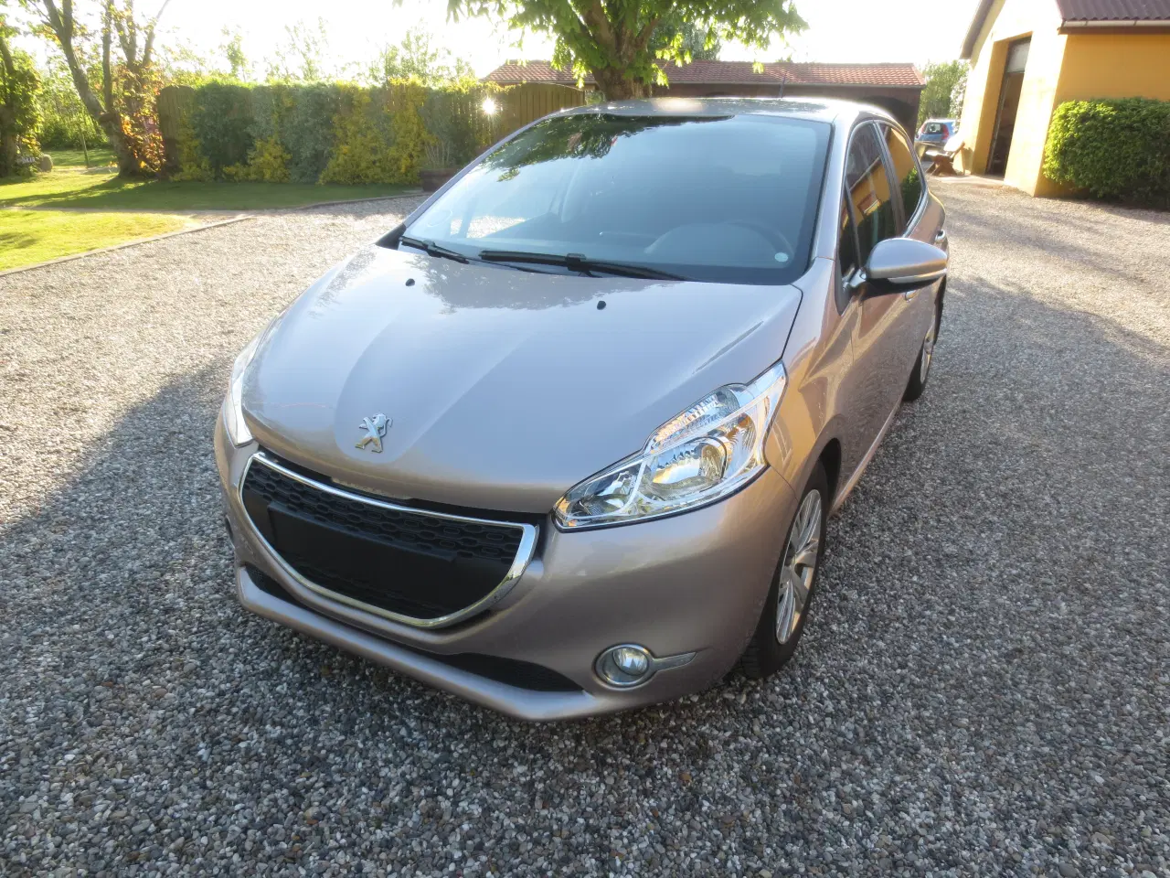 Billede 2 - Flot Peugeot 208 1.4 HDi År 12.