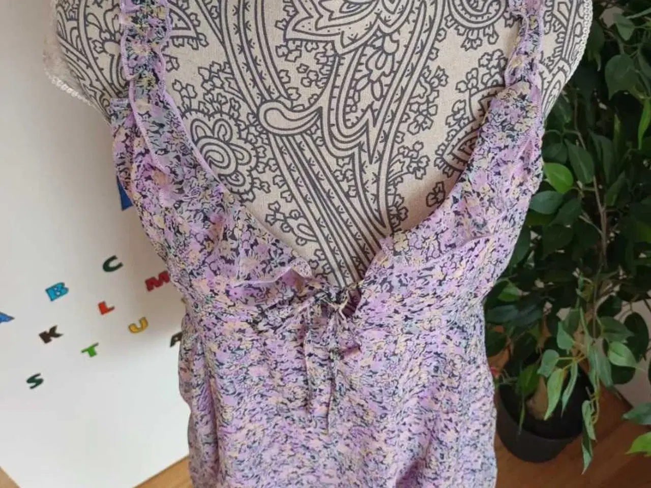Billede 2 - Kjole. Gina Tricot. XL/42