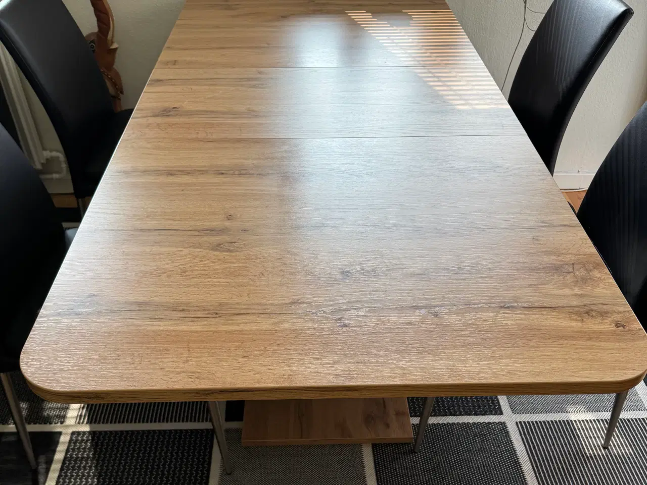 Billede 3 - Spisebord