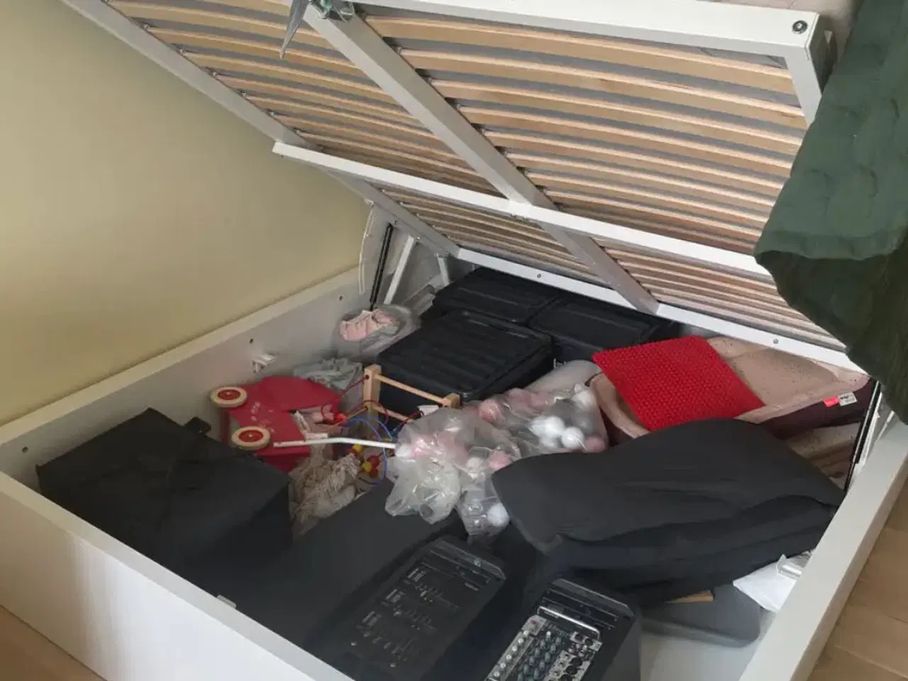 Billede 3 - IKEA malm seng