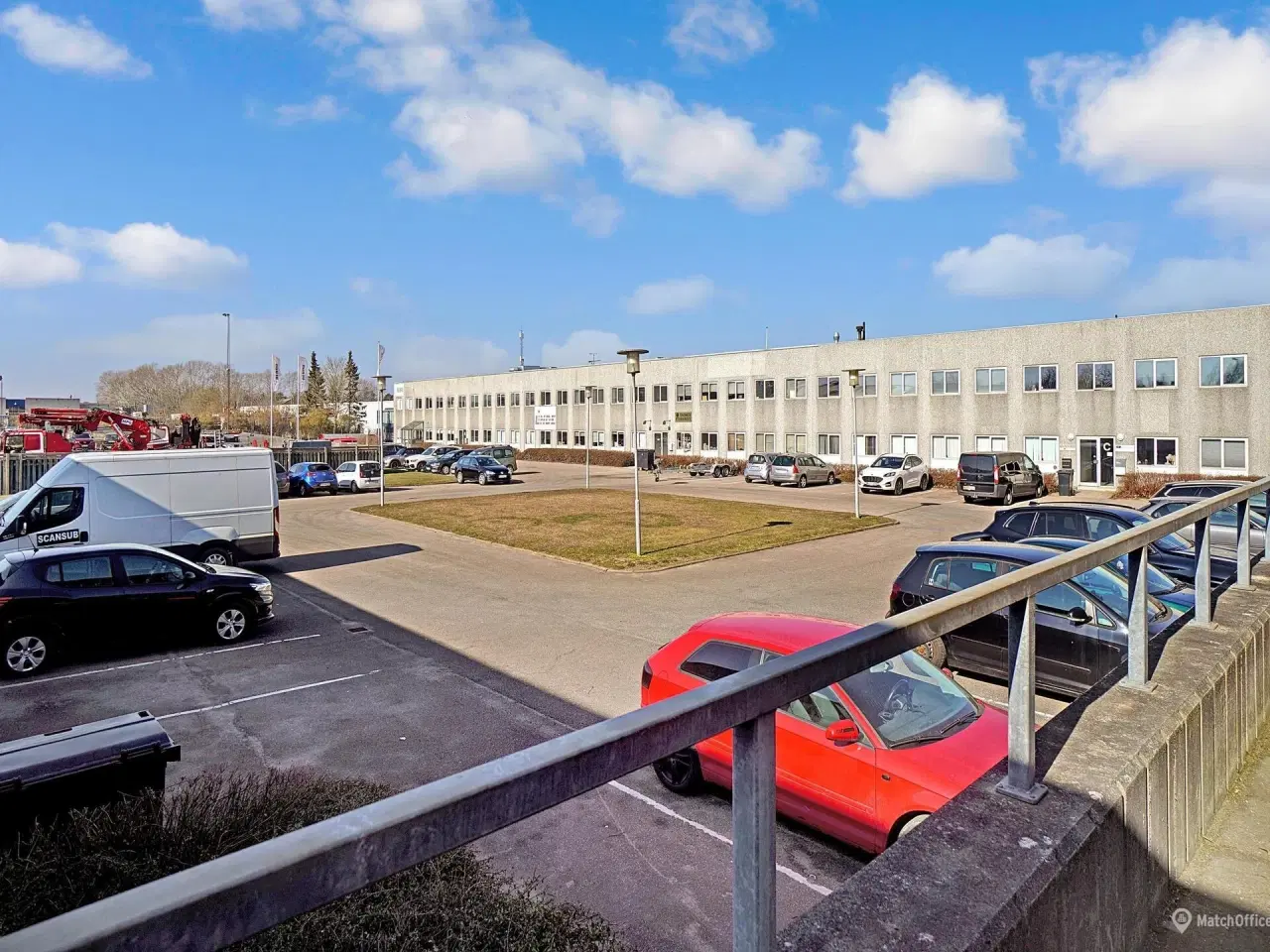 Billede 2 - Flot og fleksibel ejendom på Industrivej 51 i Roskilde til kontor.