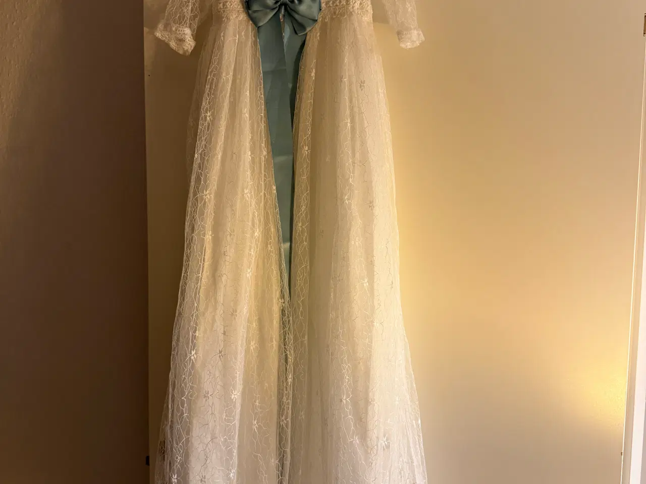 Billede 2 - Dåbskjole til salg 