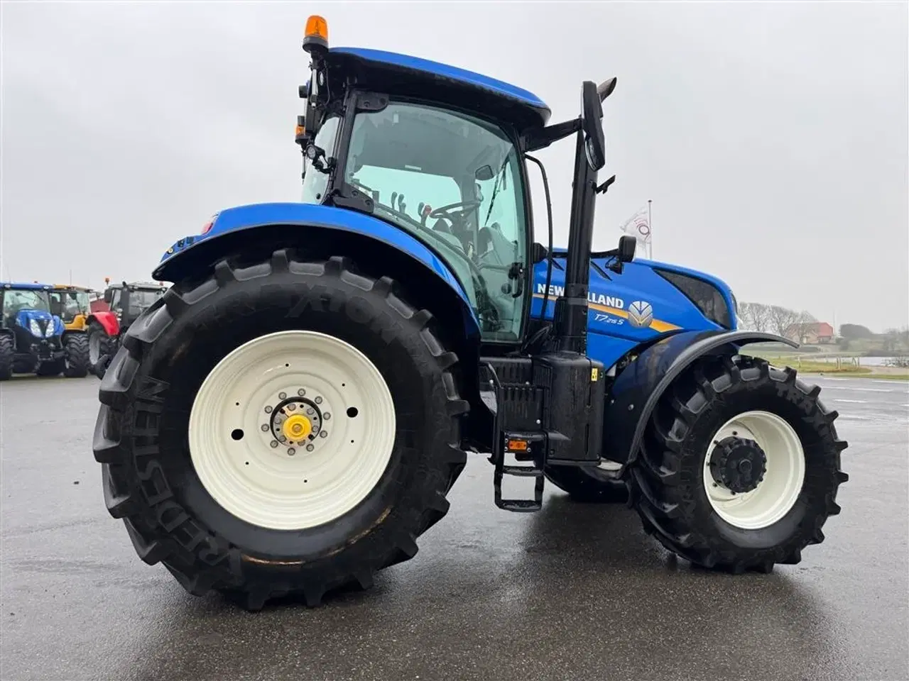 Billede 10 - New Holland T7.215 S KUN 1400 TIMER OG FULD AFFJEDRING!