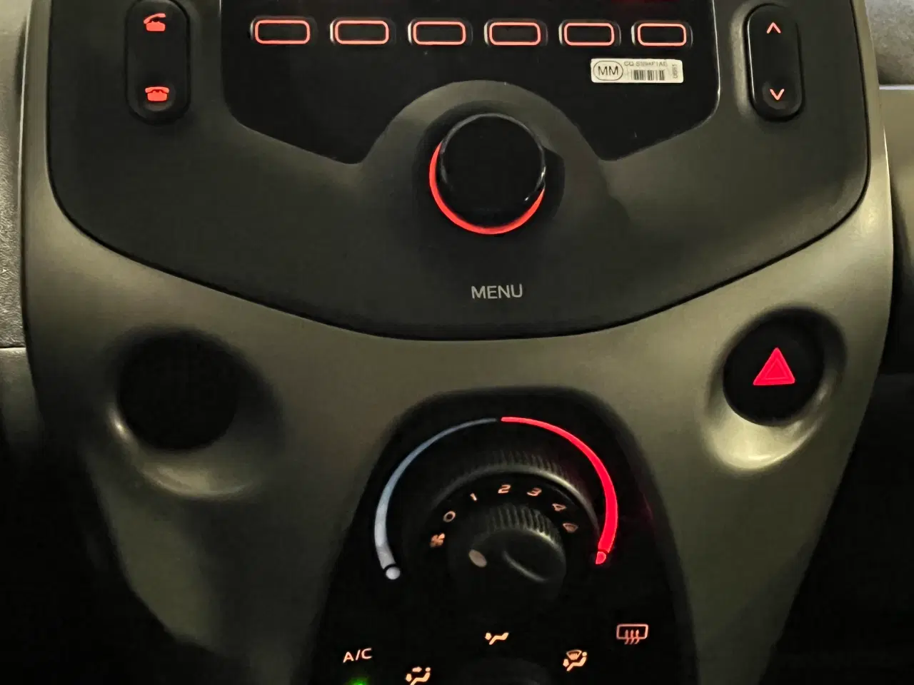 Billede 8 - Flot og velholdt Peugeot 108 årgang 2015