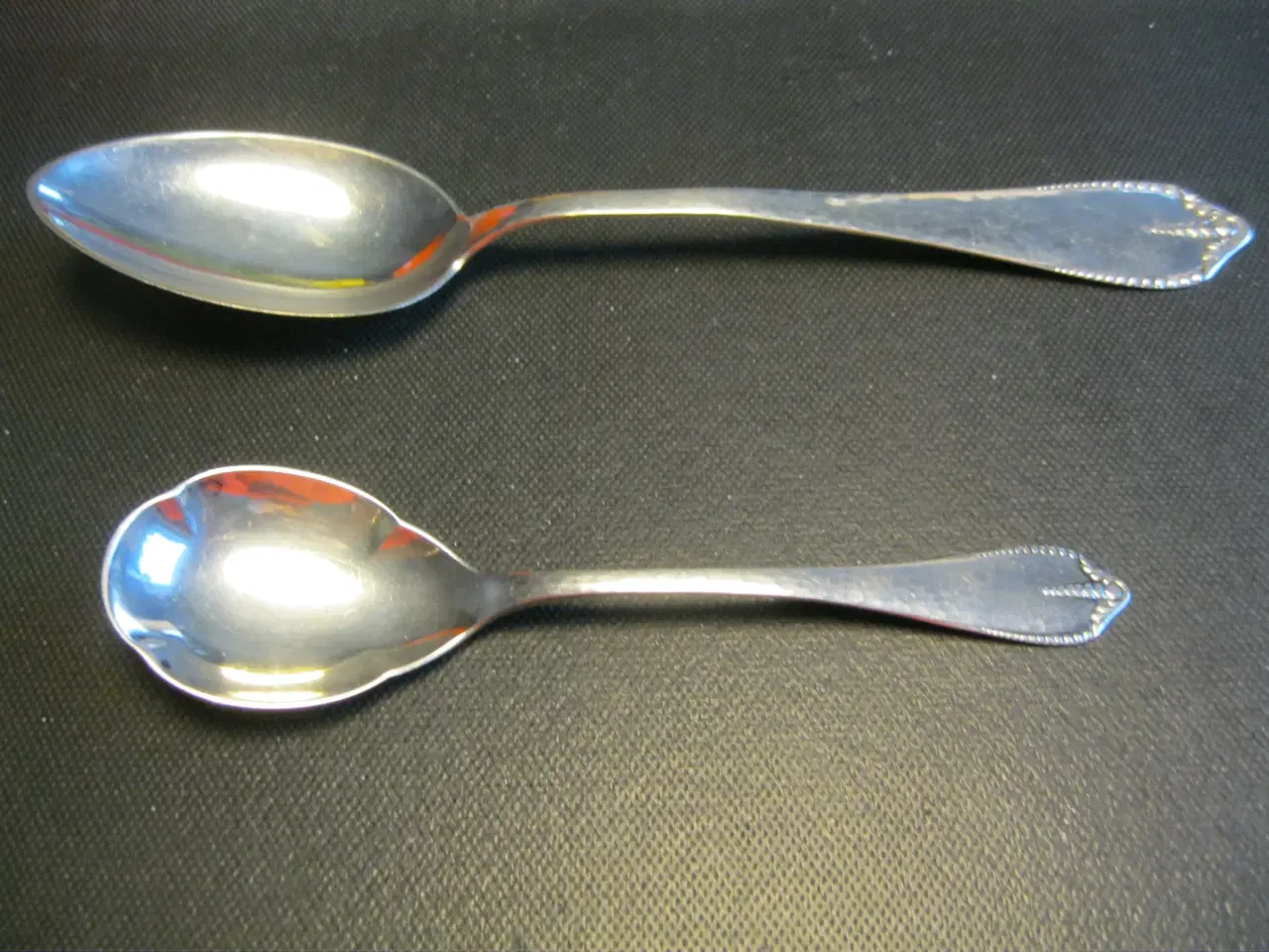 Billede 1 - 3-tårnet Kristiansborg spise+ marmelade/kompotske 