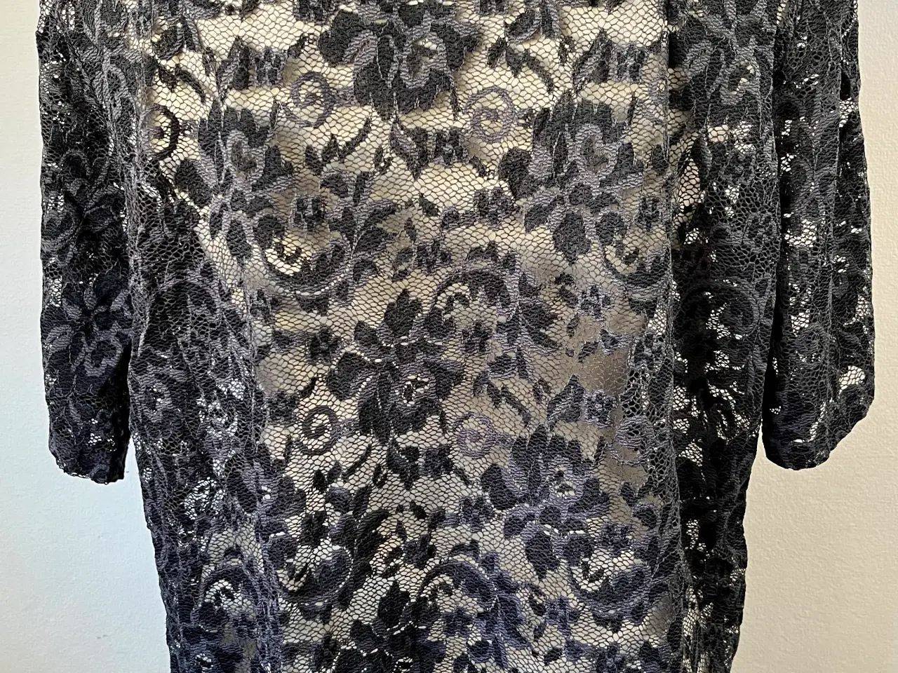 Billede 5 - GANNI, bluse, str 40