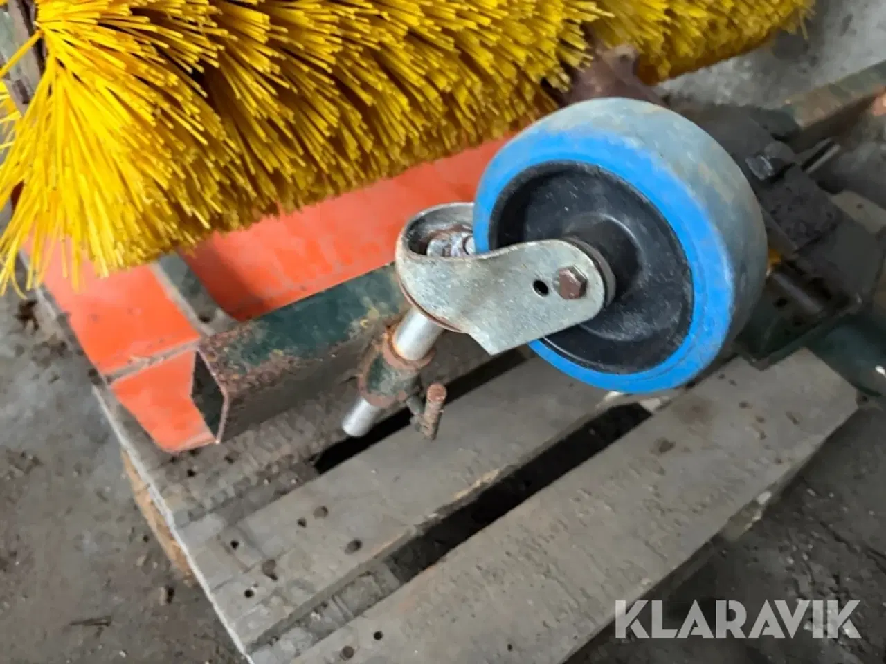 Billede 10 - Fejekost