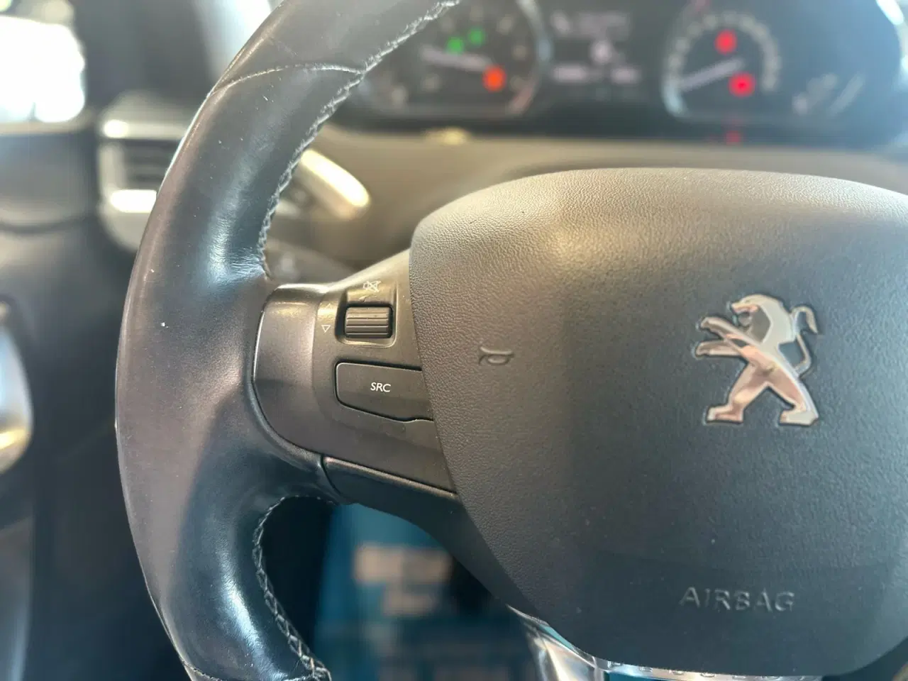 Billede 12 - Peugeot 2008 1,6 BlueHDi 100 Selection Sky