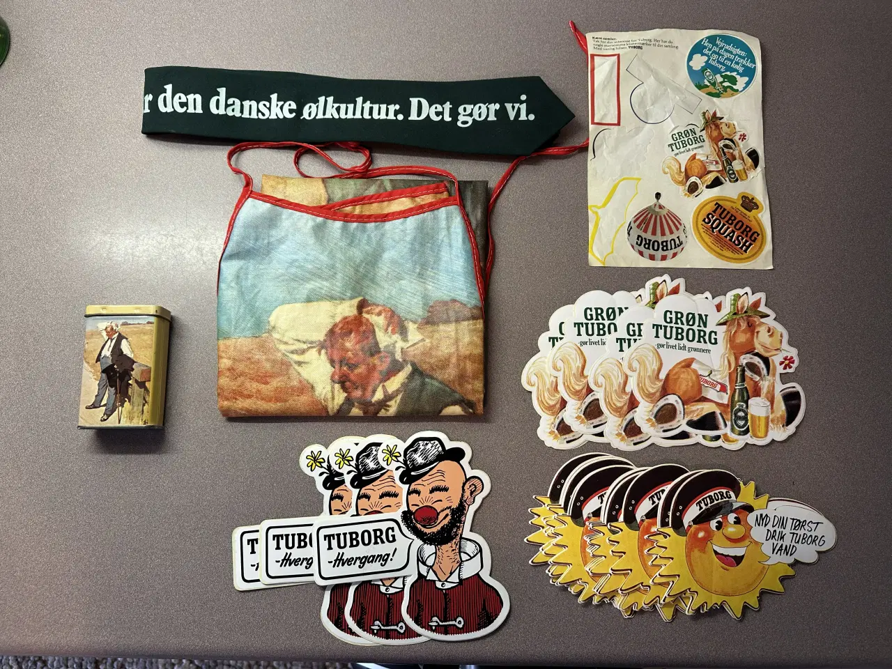 Billede 2 - Kæmpe øl oplukker samt Tuborg samle objekter