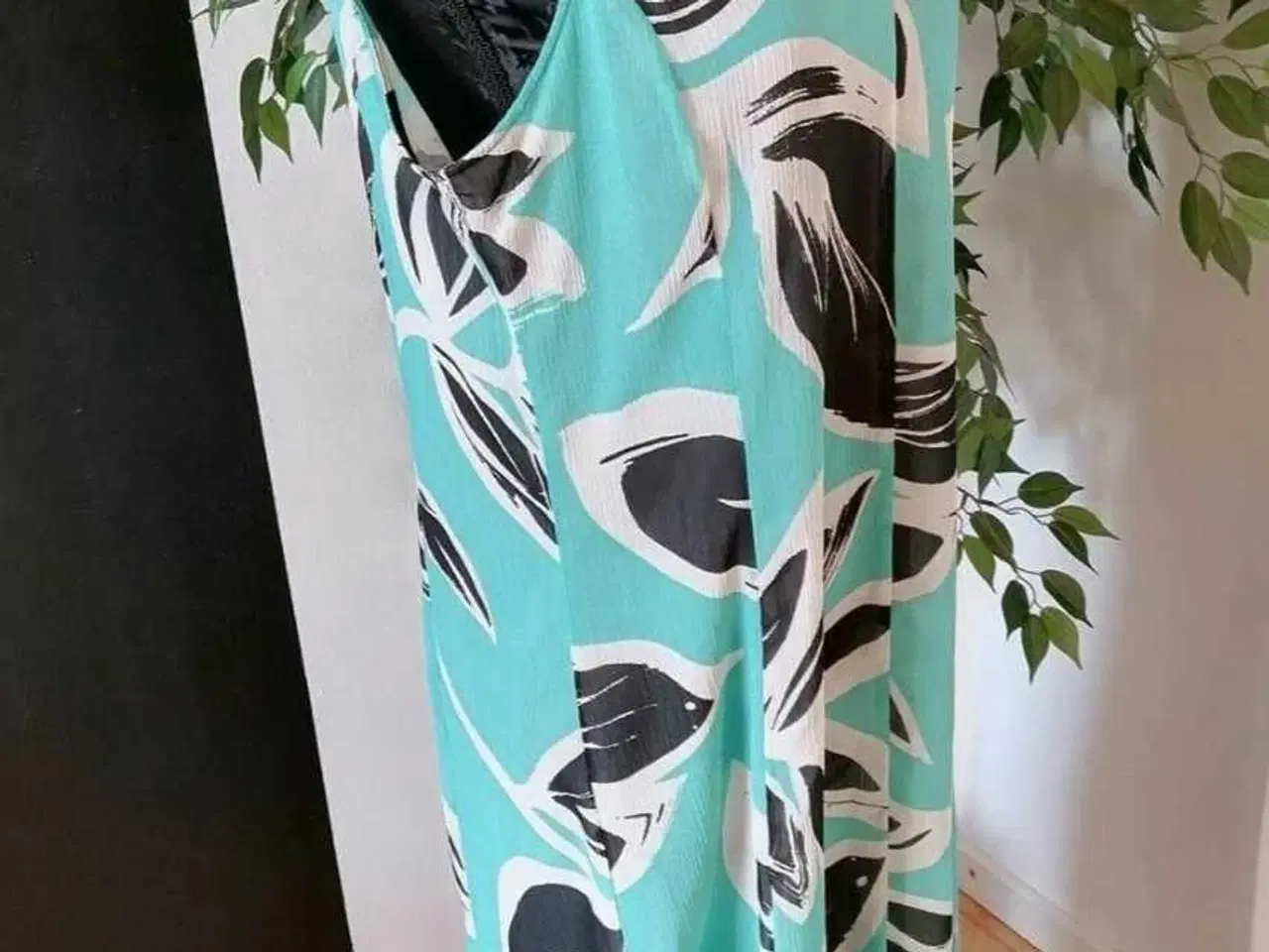 Billede 3 - Kjole. Pardon. XXL/44